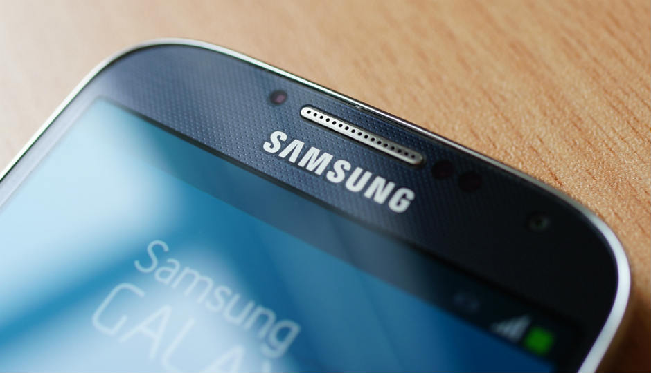 Smartphone Terbaru Samsung Edisi Terjangkau !