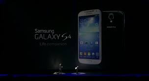 Perbandingan Spesifikasi Samsung Galaxy S4 Dengan 3 Smartphone Android High-End